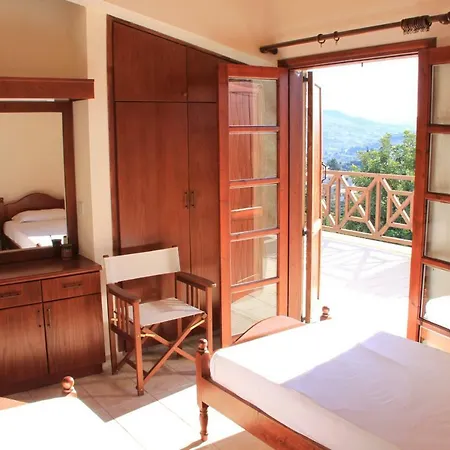 For Rent In Close To Lachi & Peyia Villa